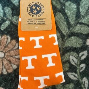 Men's Orange and White Tennessee T Pattern Socks